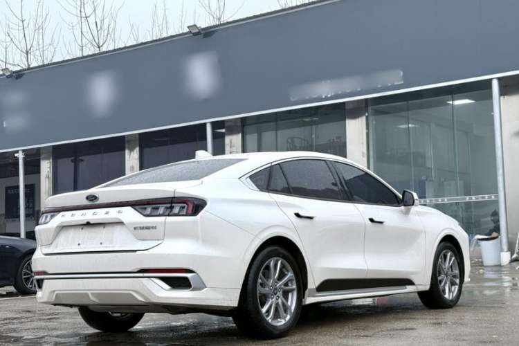 Used Ford Mondeo 2023 EcoBoost 180 Luxury Model
