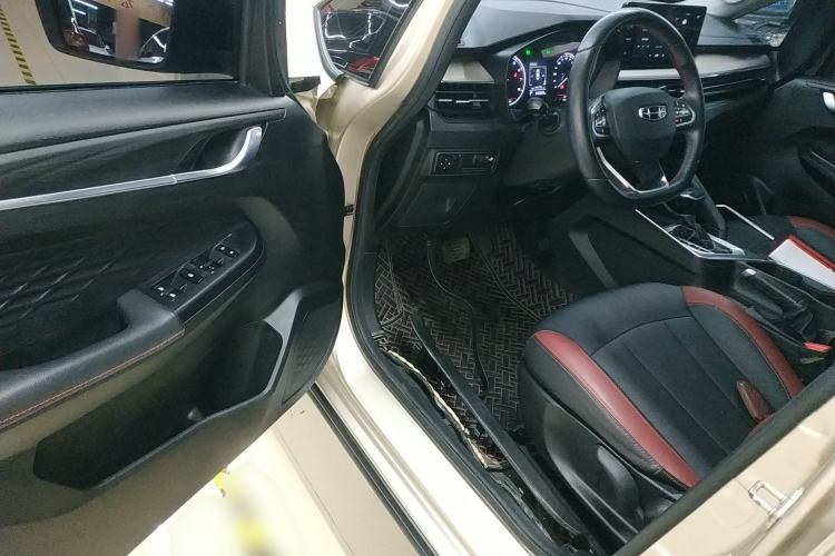 Used Geely Auto Vision X3 2021 PRO 1.5L CVT Deluxe Model
