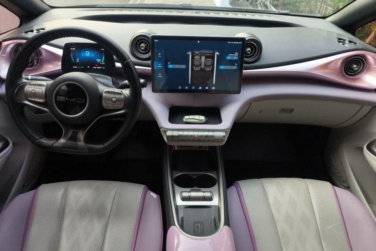 Used BYD Dolphin 2023 420 km Fashion Edition
