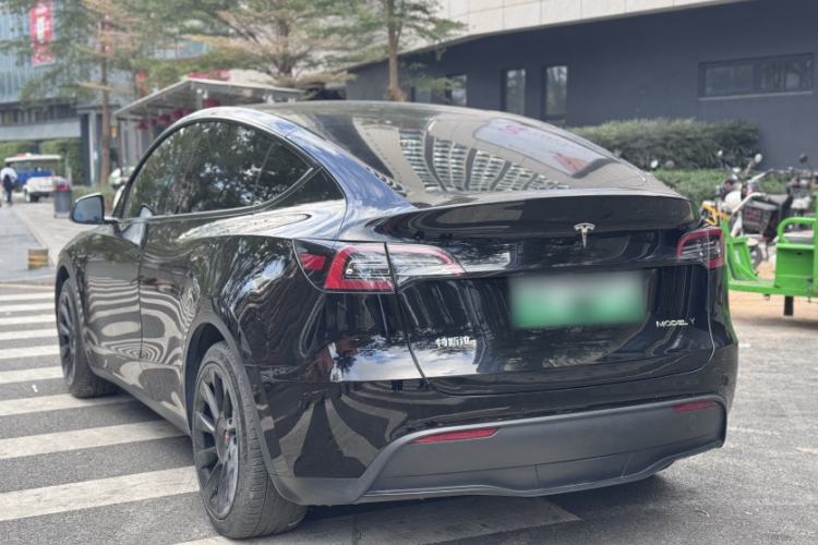 Used Tesla Model Y 2021 Standard Range Rear-Wheel Drive Version
