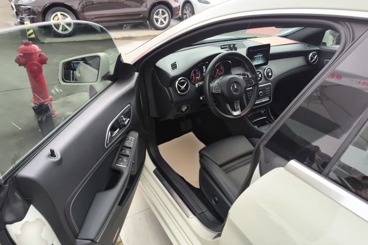 Used Mercedes-Benz CLA 2017 Facelifted CLA 200 Stylish Edition
