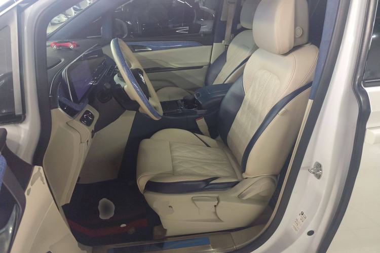 Used Buick GL8 2021 ES Landtrek 653T Comfort Edition
