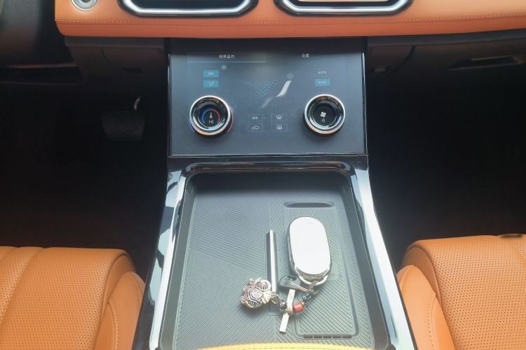 Used JETOUR Shanhai Shanhai L7 2024 1.5T 120 km MAX 7-Seater
