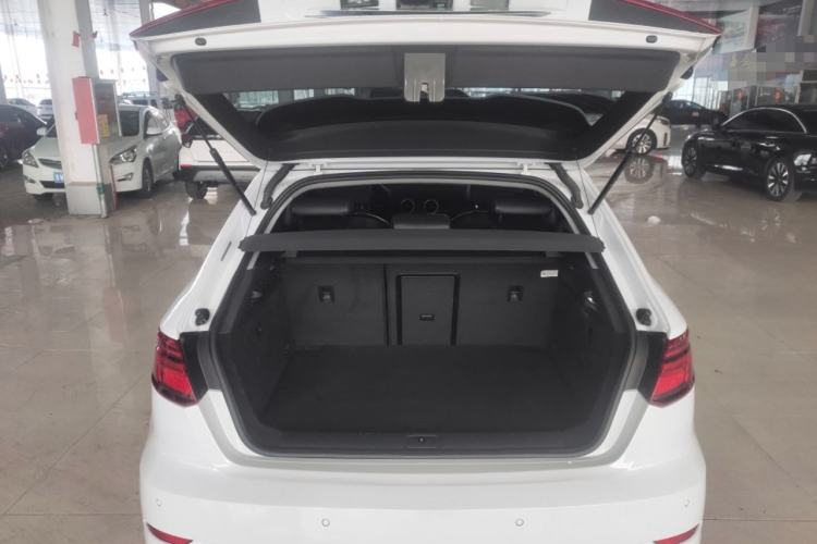 Used Audi A3 2019 Sportback 35 TFSI Fashion Edition China V