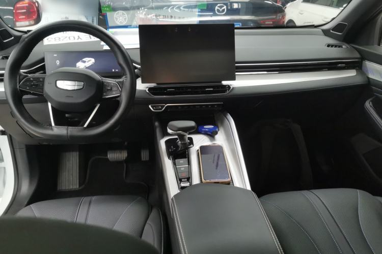 Used Geely Auto Preface 2025 Dongfang Yao 1.5TD Kunlun Edition
