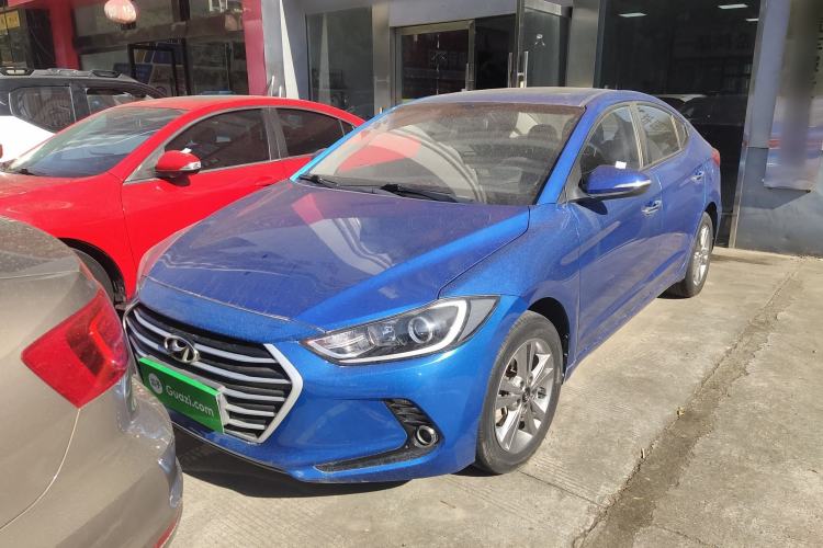 Used Hyundai Elantra 2016 1.6L Manual ZhiXuan · Dynamic Model
