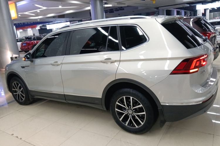 Used Volkswagen Tiguan L 2018 330TSI Automatic Two-Wheel Drive Luxury Edition
