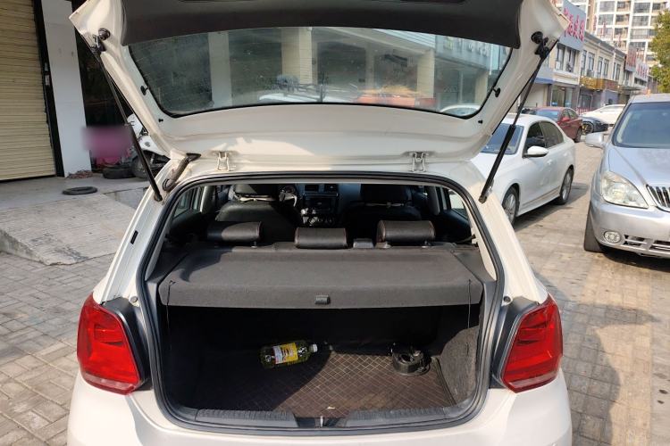 Used Volkswagen Polo 2014 1.4L Manual Fashion Edition