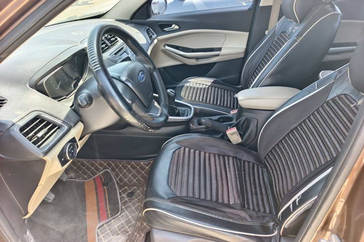 Used Ford Escort 2015 1.5L Manual Comfort Model
