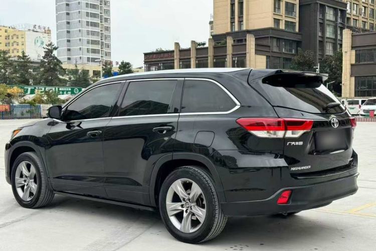 Used Toyota Highlander 2018 2.0T Four-Wheel Drive Prestige Version 7 Seats China VI Standard
