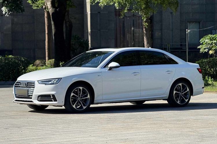 Used Audi A4L 2018 30th Anniversary Edition 40 TFSI Fashion Model
