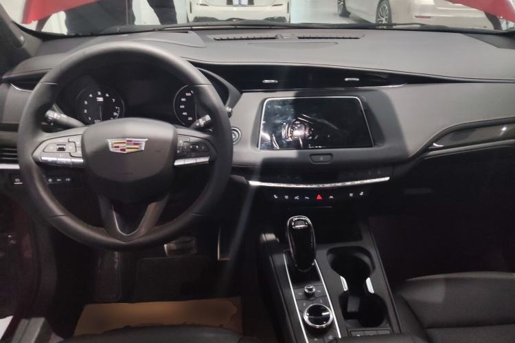 Used Cadillac XT4 2022 28T Four-Wheel Drive Platinum Edition
