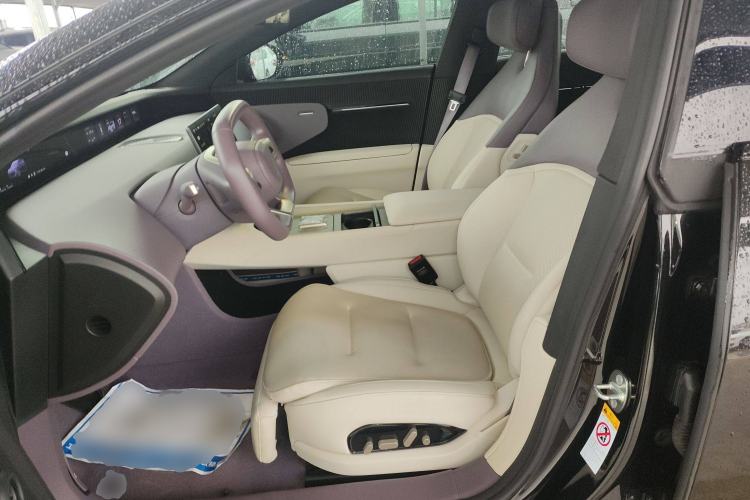 Used  12 2025 Ultra Extended-Range Edition
