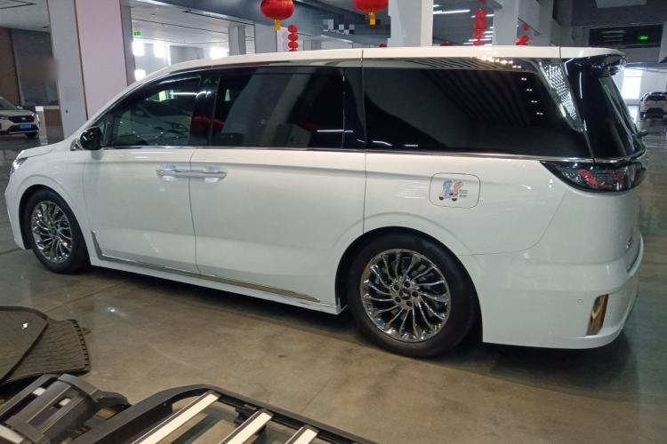 Used VOYAH Dream 2024 PHEV Ultra-Long Range Flagship Edition
