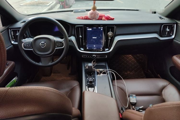 Used Volvo S60 2023 B4 Zhiyi Luxury Edition