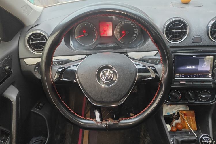 Used Volkswagen Jetta 2017 1.5L Manual Comfort Model