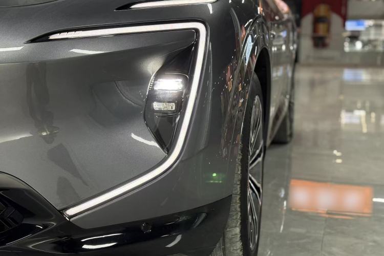 Used  07 2024 Max Extended-Range Edition