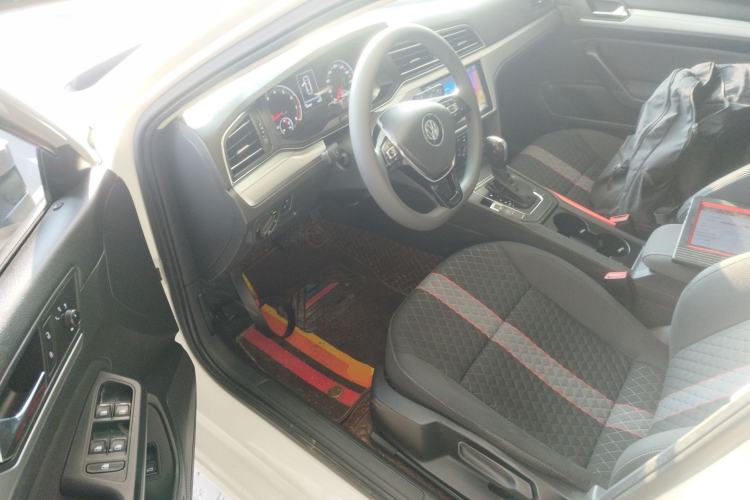 Used Volkswagen Lamando 2019 230TSI DSG Fashion Edition China V Standard
