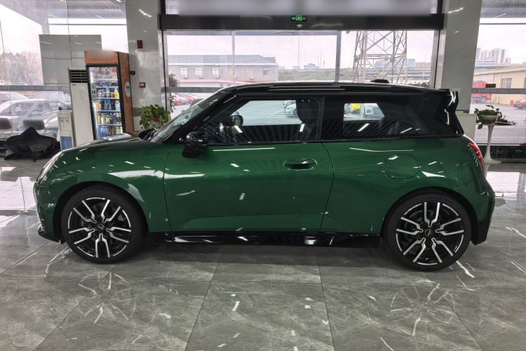 Used  Electric MINI COOPER 2024 452km COOPER SE Racing Driver