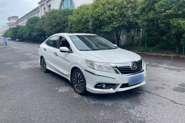 Used Honda Crider 2013 1.8L automatic luxury edition
