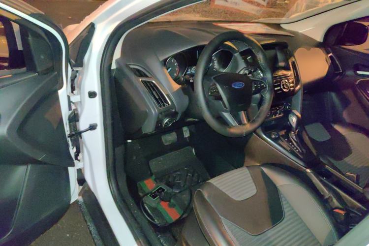 Used Ford Focus 2017 Sedan 1.6L Automatic Fashion Edition Smart Drive Version