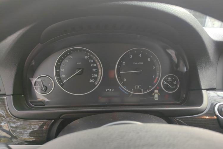 Used BMW 5 Series 2014 525Li Luxury Design Package
