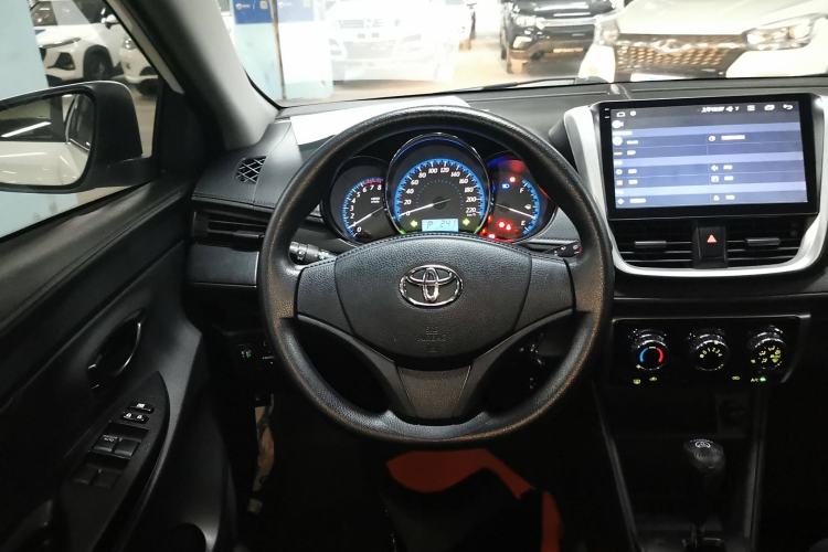 Used Toyota YARiS L 2016 Revised 1.5E CVT Charming Edition
