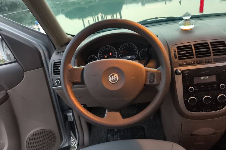 Used Buick GL8 2014 2.4L Classic Edition
