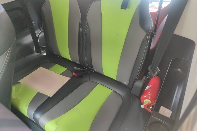 Used Roewe Clever 2021 302 km New Four-Seater Super-Efficient Version
