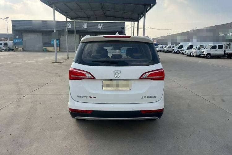 Used Baojun 730 2017 1.5T Manual Prestige Version 7 Seats
