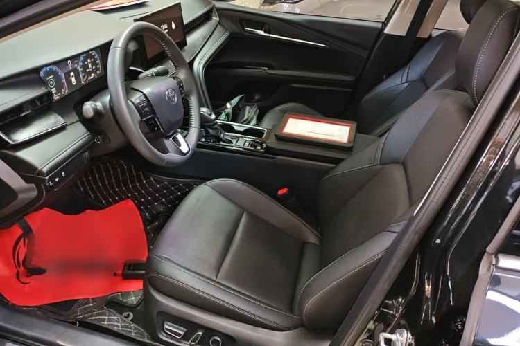 Used Toyota Camry 2024 Dual-Engine 2.5HG Prestige Edition
