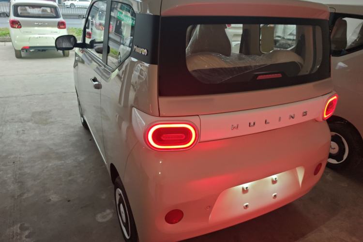 Used Wuling Hongguang MINIEV 2024 3rd Generation 215km Youth Edition
