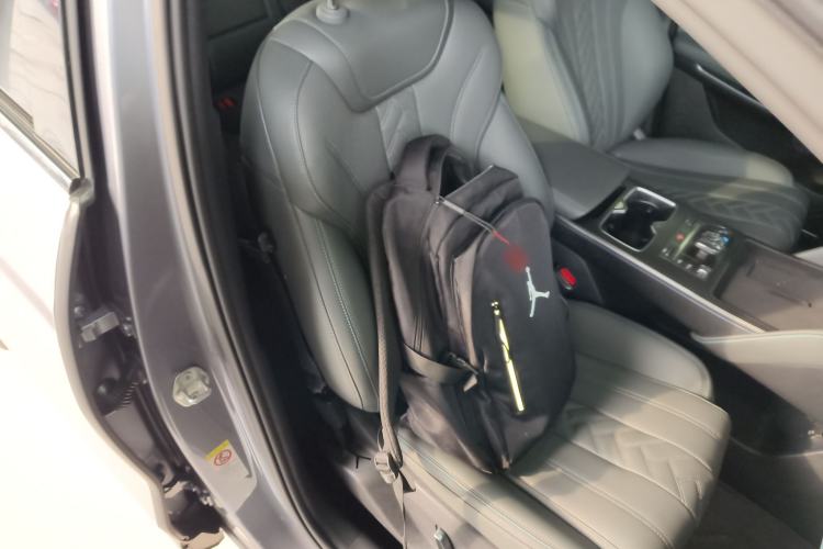 Used BYD Song L DM-i 2025 Intelligent Driving Version 112 km Beyond-Range Type