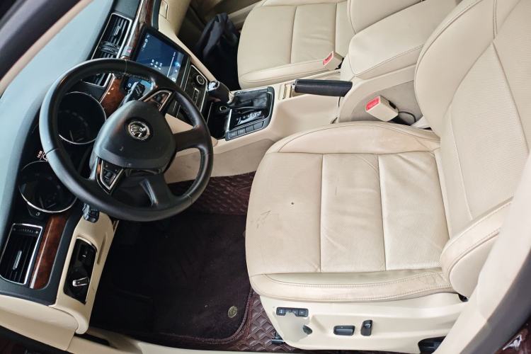 Used Skoda Superb 2013 1.8TSI Automatic Yashi Edition
