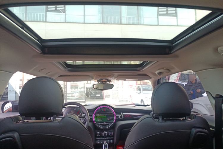 Used  MINI 2021 1.5T COOPER Classic Edition