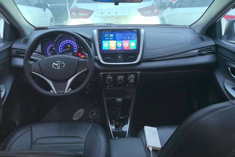 Used Toyota YARiS L 2016 Revised Version 1.5G CVT with Dynamic Sunroof
