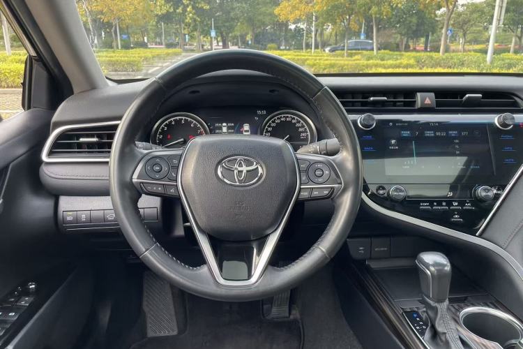 Used Toyota Camry 2019 2.0G Luxury Edition China VI Standard
