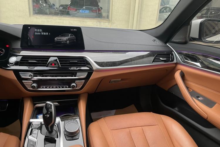 Used BMW 5 Series 2018 Restyled 530Li Luxury Edition M Sport Package
