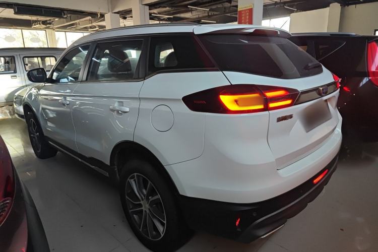 Used Geely Auto Emgrand X7 Sport 2020 1.8TD DCT Two-Wheel Drive Smart Connect 4G-Enabled Version

