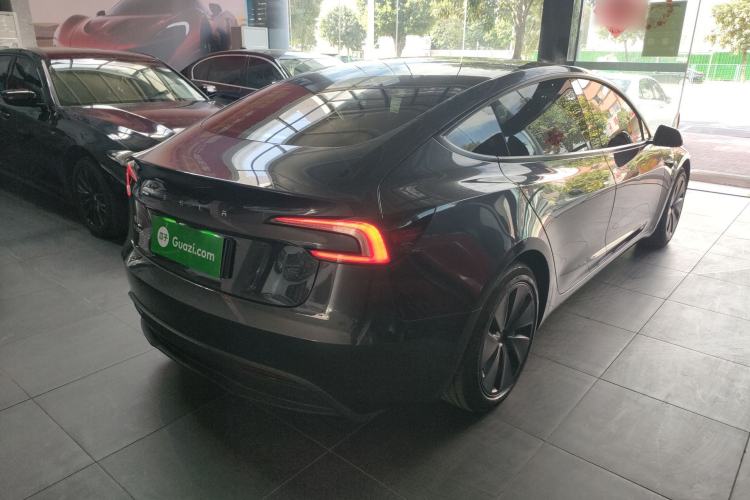 Used Tesla Model 3 2023 Rear-Wheel-Drive Version
