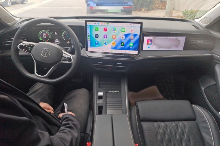 Used Volkswagen Magotan 2024 380TSI DSG Prestige Edition DaMai Package
