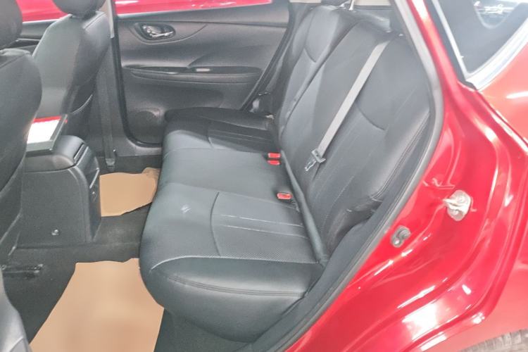 Used Nissan Tiida 2021 1.6L CVT Cool Edition
