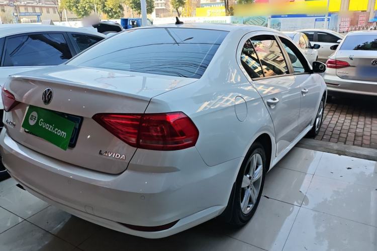 Used Volkswagen Lavida 2017 1.6L Automatic Fashion Edition
