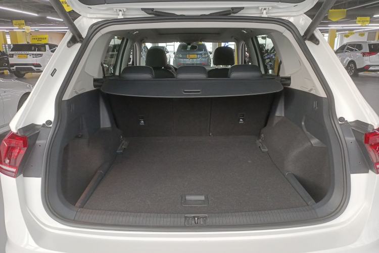 Used Volkswagen Tiguan L 2017 380TSI Automatic All-Wheel-Drive Luxury Edition
