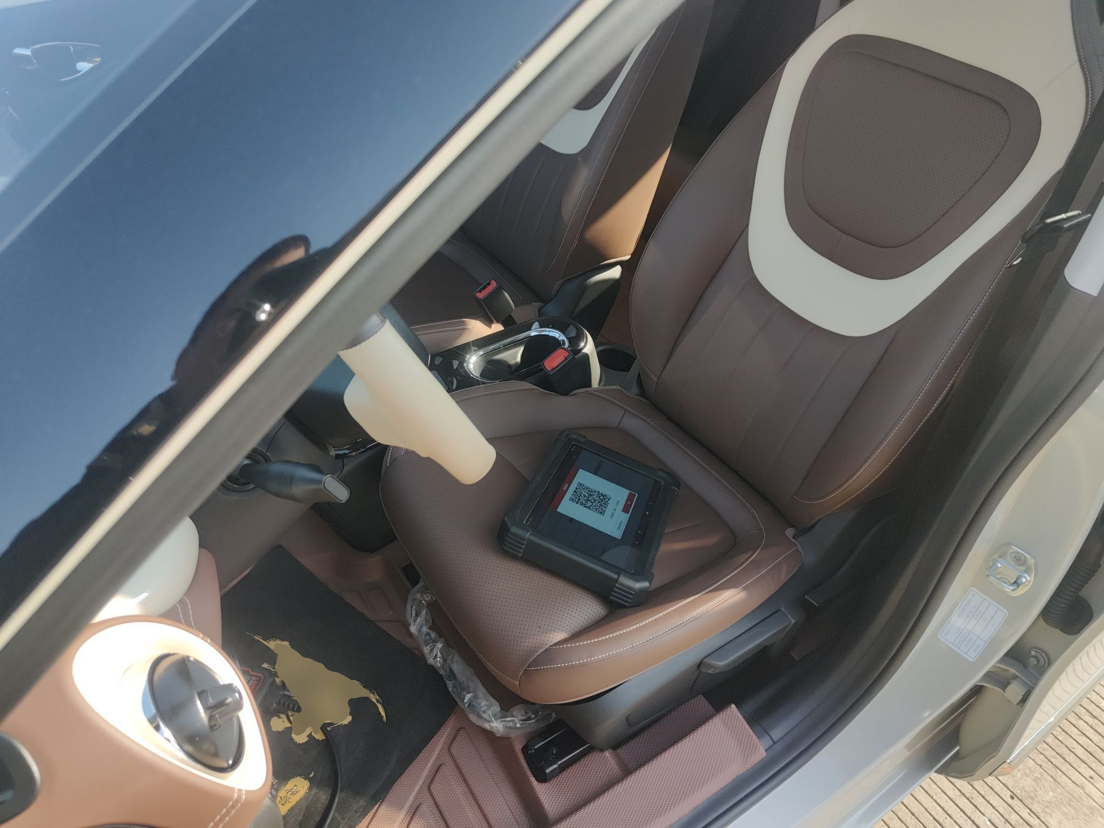 Переднее сиденье в автомобиле