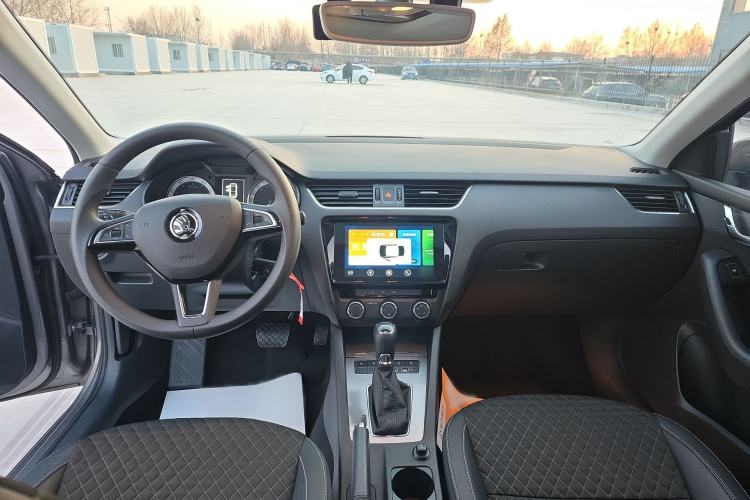 Used Skoda Octavia 2019 1.5L Automatic Smart Drive Luxury Edition China V Standard
