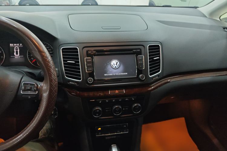 Used Volkswagen Sharan 2014 2.0 TSI Comfort Model
