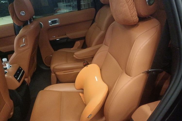 Used Li Auto L8 2023 Pro Model
