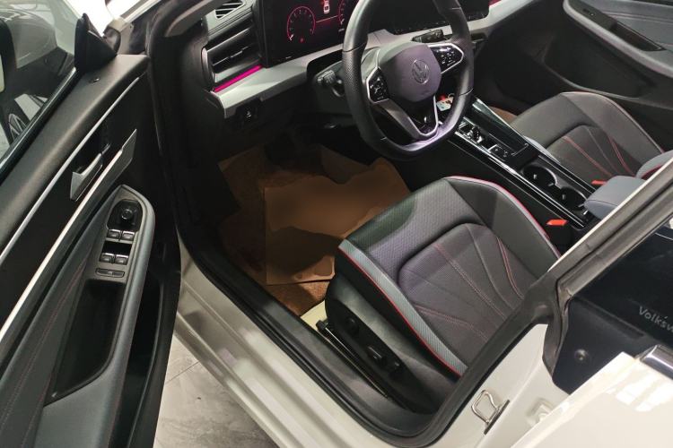 Used Volkswagen Lamando 2023 Lavida L 280TSI DSG Cool & Spicy Edition
