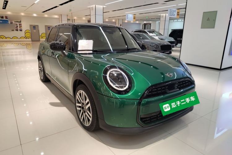 Used MINI MINI 2025 1.5T COOPER Classic Edition Five-Door Version